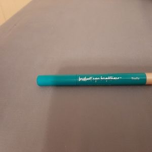 Brilliant eyebrightener